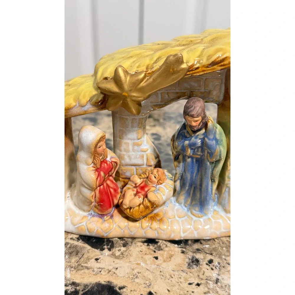 Vintage Ceramic Nativity Scene Holy Family Figurine Stable Star Christmas Decor